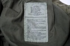 VINTAGE US ARMY M-1965 M65 FIELD JACKET 1986 SIZE MEDIUM REGULAR DEADSTOCK(Us Army M 1965 M65 1986 Field Jacket Gulf War Medium Regular Deadstock) 7 VINTAGE US ARMY M-1965 M65 FIELD JACKET 1986 SIZE MEDIUM REGULAR DEADSTOCK(Us Army M 1965 M65 1986 Field Jacket Gulf War Medium Regular Deadstock) -Rare Gear USA Shop 1 tag