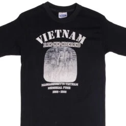 VINTAGE VIETNAM VETERAN MEMORIAL MASSACHUSETTS TEE SHIRT 1988 SMALL MADE IN USA(Vintage Vietnam Veteran Memorial Massachusetts Tee Shirt 1988 Small Made In Usa)