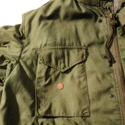 US ARMY M-1965 M65 FIELD JACKET 1986 SIZE XL REGULAR(Us Army M 1965 M65 1986 Field Jacket Xl Regular) -Rare Gear USA Shop ARMYS0114FRONTSTAIN02