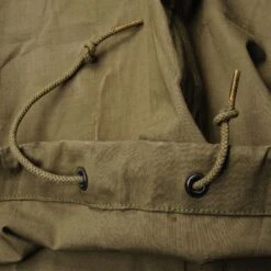 VINTAGE US ARMY PULLOVER WET WEATHER PARKA 1966 VIETNAM WAR SIZE SMALL(Us Army Parka Wet Weather 1966 Vietnam War Size Small) -Rare Gear USA Shop ARMYS0258DRAWS2