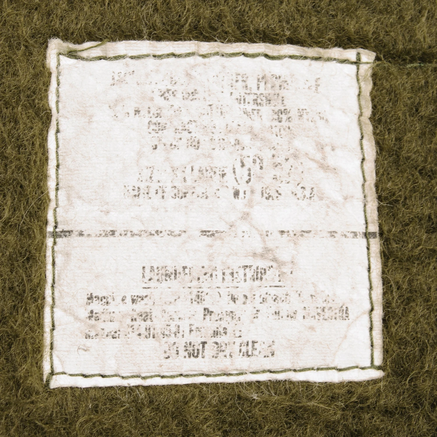 Vintage USN US Navy A-2 A2 DECK JACKET COLD WEATHER 1980'S SIZE XXL 2XL(Usn Us Navy A 2 A2 Deck Jacket Cold Weather 1970s Size Xxl) 4 Vintage USN US Navy A-2 A2 DECK JACKET COLD WEATHER 1980'S SIZE XXL 2XL(Usn Us Navy A 2 A2 Deck Jacket Cold Weather 1970s Size Xxl) - Image 4