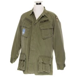 VINTAGE US ARMY TROPICAL COMBAT JACKET 4TH PATTERN 1966 VIETNAM WAR SIZE LARGE LONG WITH PATCHES(Vintage Us Army Tropical Combat Jacket 4th Pattern 1966 Vietnam War Size Large Long With Patches)