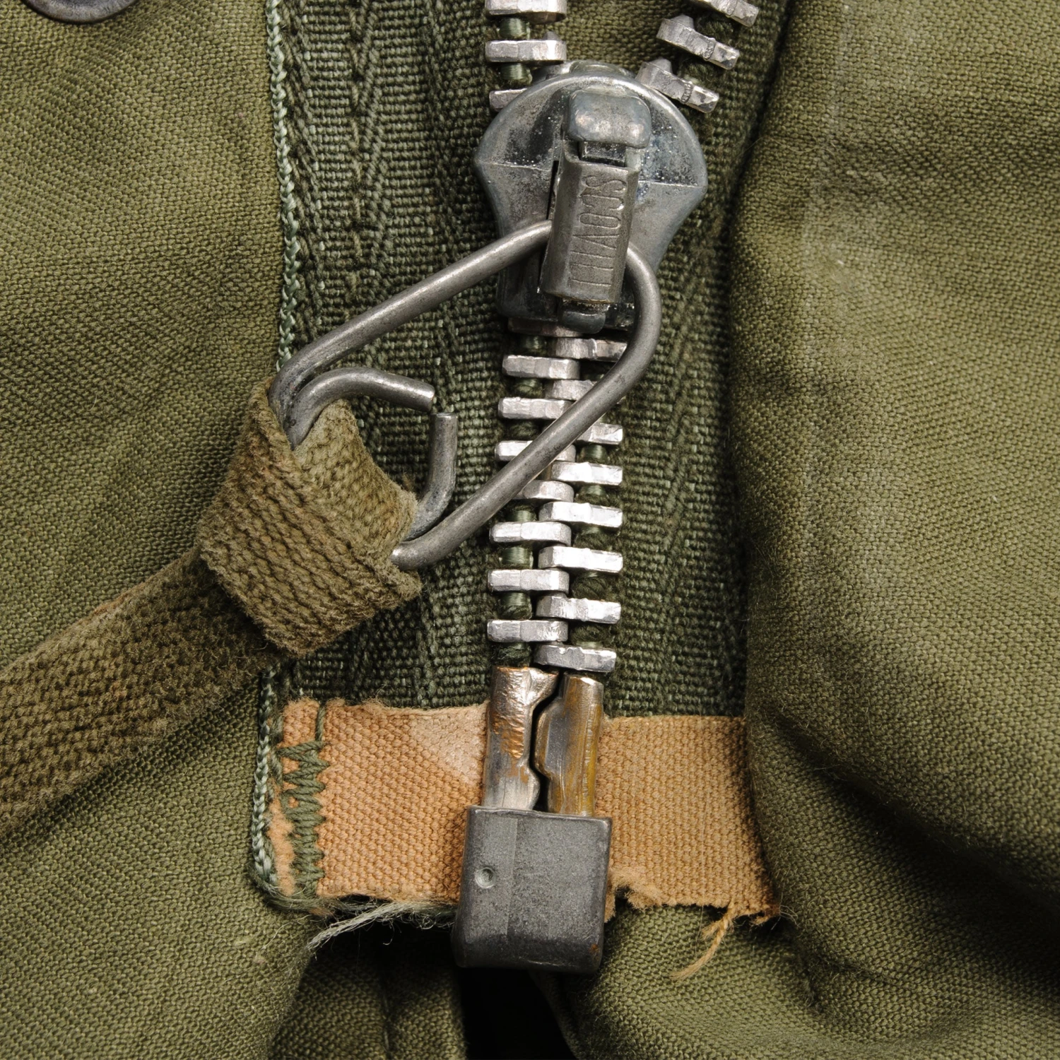 VINTAGE US ARMY M-1965 M65 FIELD JACKET 1969 VIETNAM WAR WITH PATCHES SIZE MEDIUM SHORT(Vintage Us Army M 1965 M65 Field Jacket 1969 Vietnam War With Patches Size Medium Short) 6 VINTAGE US ARMY M-1965 M65 FIELD JACKET 1969 VIETNAM WAR WITH PATCHES SIZE MEDIUM SHORT(Vintage Us Army M 1965 M65 Field Jacket 1969 Vietnam War With Patches Size Medium Short) - Image 6