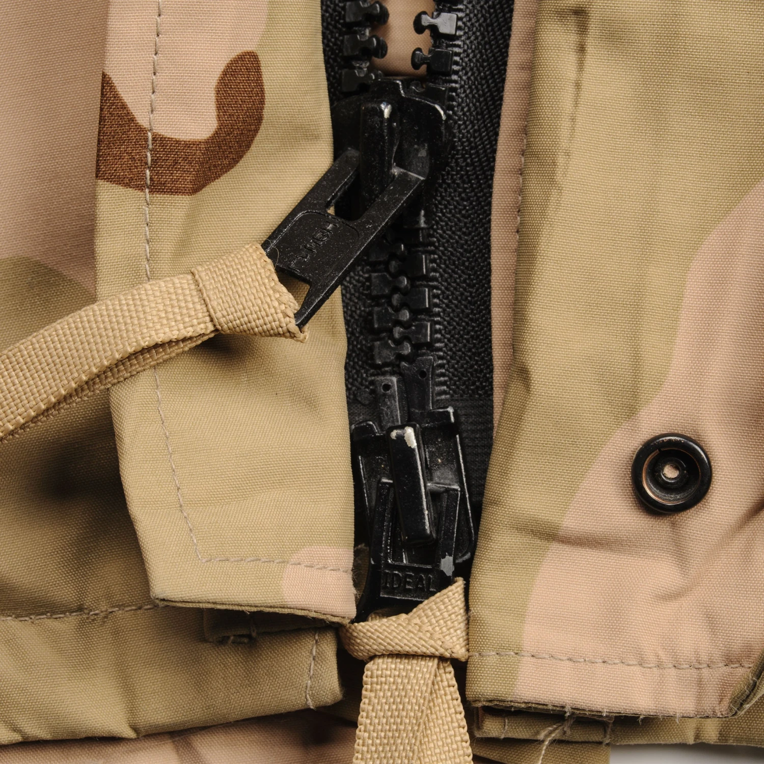 VINTAGE US ARMY ECWCS PARKA DESERT CAMO 2004 SIZE MEDIUM LONG GORE-TEX(Vintage Us Army Cold Weather Parka Desert Camo 2004 Size Medium Long Gore Tex) 6 VINTAGE US ARMY ECWCS PARKA DESERT CAMO 2004 SIZE MEDIUM LONG GORE-TEX(Vintage Us Army Cold Weather Parka Desert Camo 2004 Size Medium Long Gore Tex) - Image 6