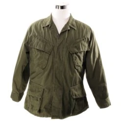 VINTAGE US ARMY TROPICAL COMBAT JACKET 3RD PATTERN 1966 VIETNAM WAR SIZE MEDIUM SHORT(Vintage Us Army Tropical Combat Jacket 3rd Pattern 1966 Vietnam War Size Medium Short)
