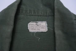 VINTAGE US ARMY TROPICAL COMBAT JACKET RIPSTOP 1969 VIETNAM WAR SMALL REGULAR(Vietnam Us Army Tropical Combat Jacket Ripstop 1969 Small Regular Sergeant) -Rare Gear USA Shop DSC 1052 scaled