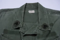 VINTAGE US ARMY TROPICAL COMBAT JACKET RIPSTOP 1969 VIETNAM WAR SMALL REGULAR(Vietnam Us Army Tropical Combat Jacket Ripstop 1969 Small Regular Sergeant) -Rare Gear USA Shop DSC 1054 scaled