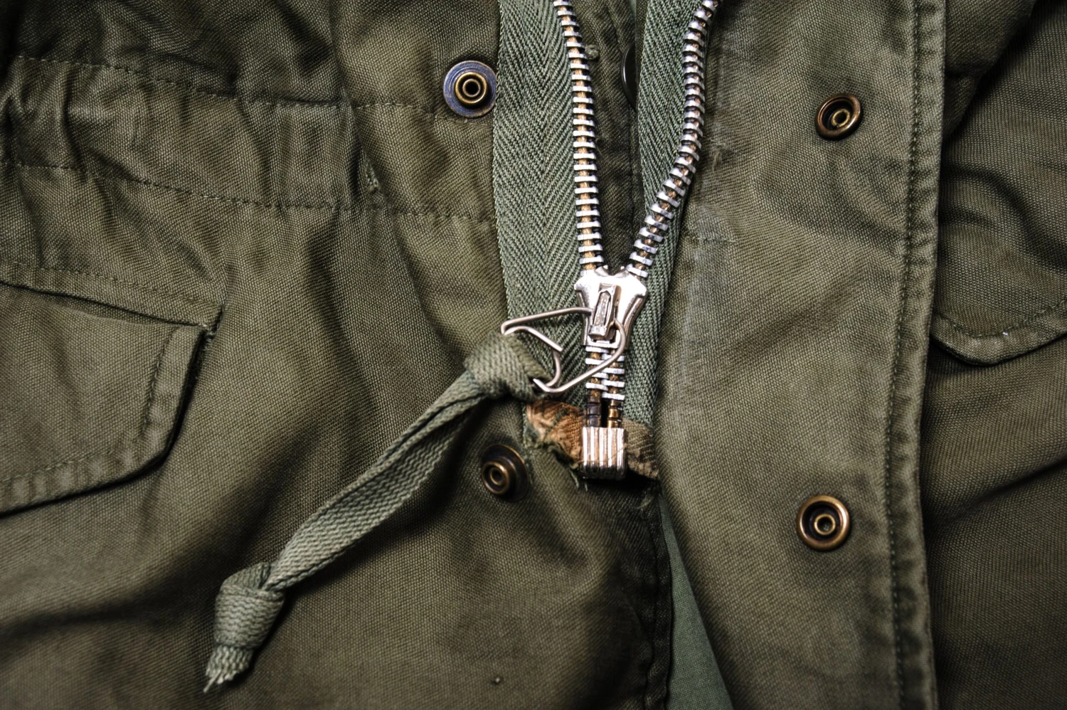 VINTAGE US ARMY M51 FIELD JACKET 1959 ENGINEERS SCHOOL PATCH SIZE SMALL SHORT(Us Army M 1951 M51 1959 Field Jacket Korea Short Small Engineers School Patch) 5 VINTAGE US ARMY M51 FIELD JACKET 1959 ENGINEERS SCHOOL PATCH SIZE SMALL SHORT(Us Army M 1951 M51 1959 Field Jacket Korea Short Small Engineers School Patch) - Image 5