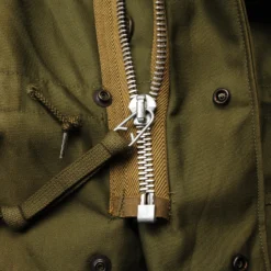 VINTAGE US ARMY M-1951 M51 FIELD JACKET 1955 EARLY VIETNAM WAR SIZE MEDIUM REGULAR DEADSTOCK(Vintage Us Army M 1951 M51 Field Jacket 1955 Early Vietnam War Size Medium Regular Deadstock) -Rare Gear USA Shop DSC 1313 1