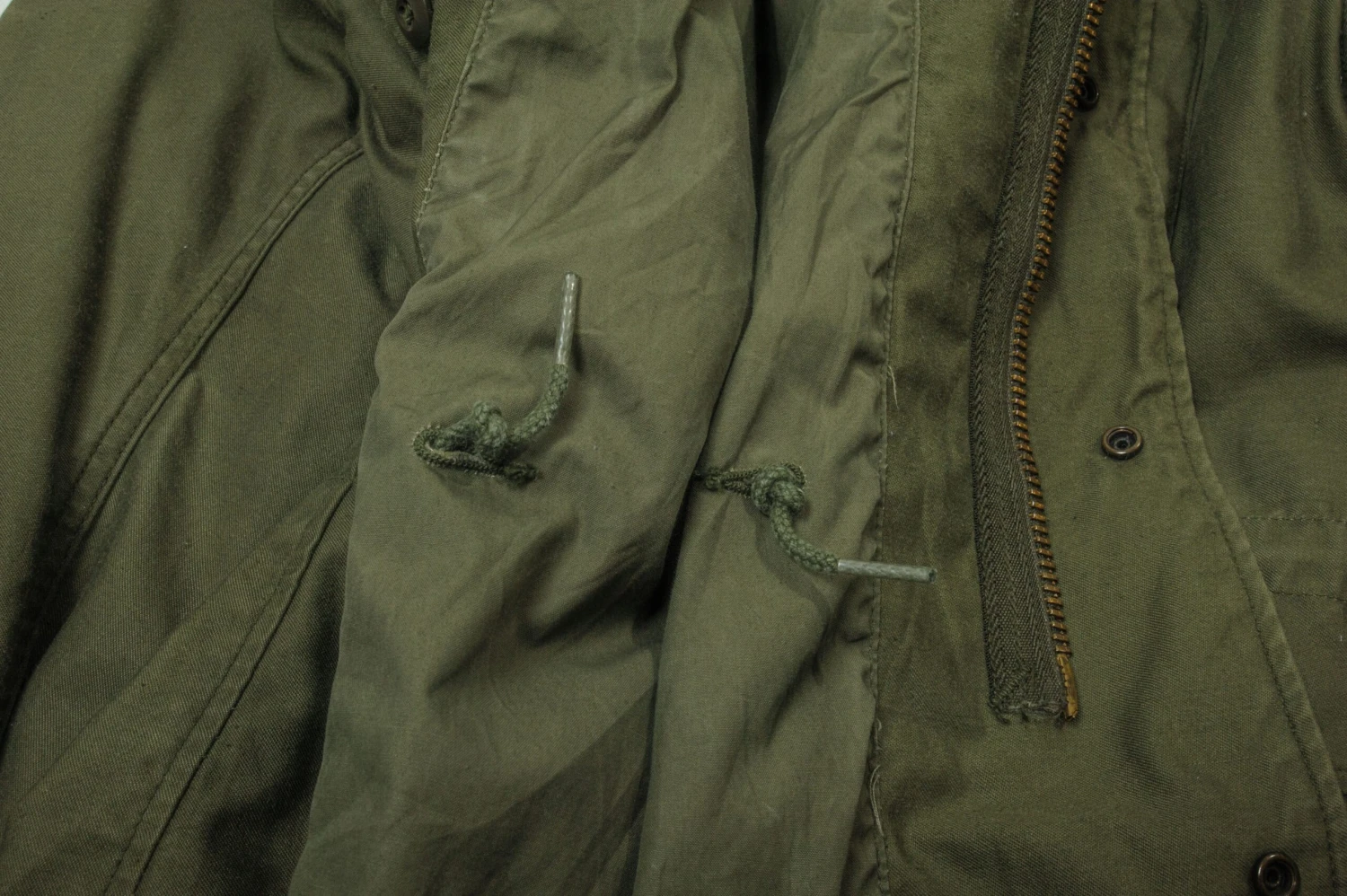 VINTAGE US ARMY M-1965 M65 FIELD JACKET 1974 VIETNAM WAR SIZE MEDIUM REGULAR(Us Army M 1965 M65 1974 Field Jacket Vietnam War Medium Regular) 5 VINTAGE US ARMY M-1965 M65 FIELD JACKET 1974 VIETNAM WAR SIZE MEDIUM REGULAR(Us Army M 1965 M65 1974 Field Jacket Vietnam War Medium Regular) - Image 5