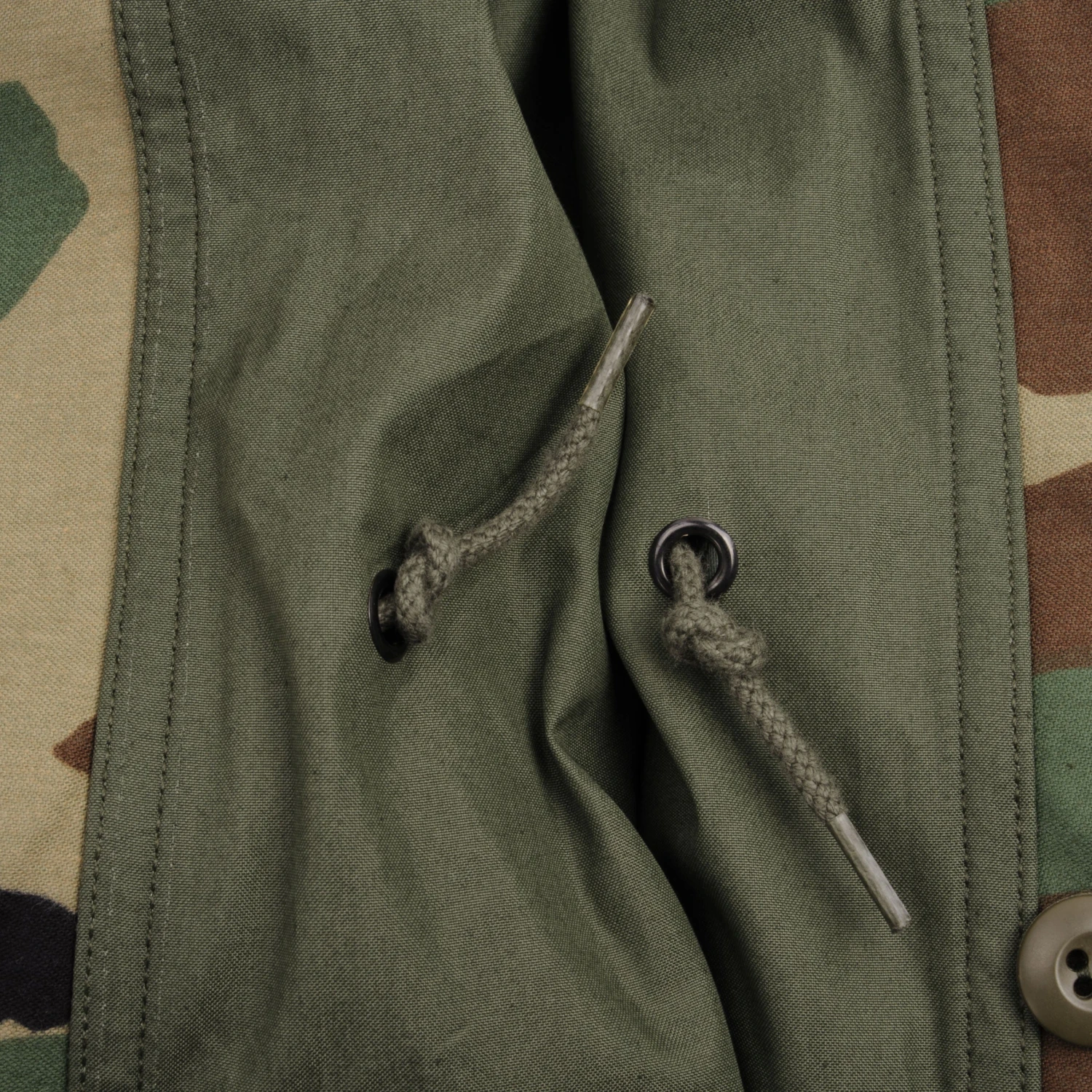 VINTAGE US ARMY M-1965 M65 WOODLAND CAMO FIELD JACKET 1997 LARGE REGULAR NOS(Vintage Us Army M 1965 M65 Woodland Camo Field Jacket 1997 Large Regular Nos) 5 VINTAGE US ARMY M-1965 M65 WOODLAND CAMO FIELD JACKET 1997 LARGE REGULAR NOS(Vintage Us Army M 1965 M65 Woodland Camo Field Jacket 1997 Large Regular Nos) - Image 5