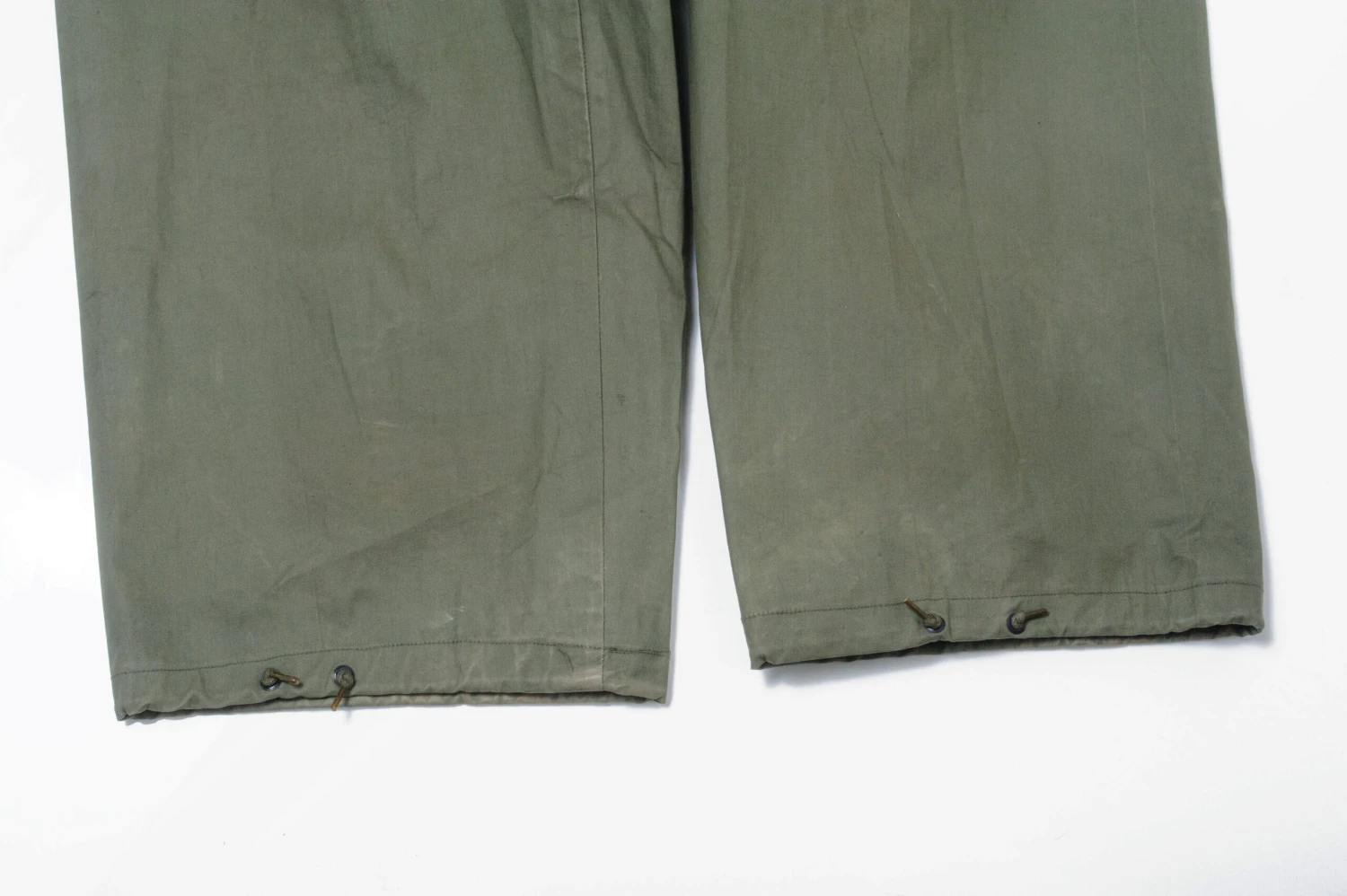 USN US NAVY N-2 N2 RAIN TROUSERS NXsx89235 1945 WW2 SIZE SMALL(Usn Us Navy Korean War Overalls Small) 6 USN US NAVY N-2 N2 RAIN TROUSERS NXsx89235 1945 WW2 SIZE SMALL(Usn Us Navy Korean War Overalls Small) - Image 6