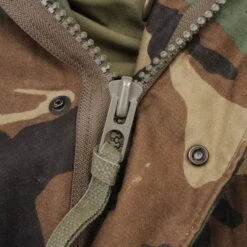 VINTAGE US ARMY M-1965 M65 WOODLAND CAMO FIELD JACKET 1991 LARGE REGULAR(Vintage Us Army M 1965 M65 Woodland Camo Field Jacket 1991 Large Regular) 14 VINTAGE US ARMY M-1965 M65 WOODLAND CAMO FIELD JACKET 1991 LARGE REGULAR(Vintage Us Army M 1965 M65 Woodland Camo Field Jacket 1991 Large Regular) -Rare Gear USA Shop DSC 1837