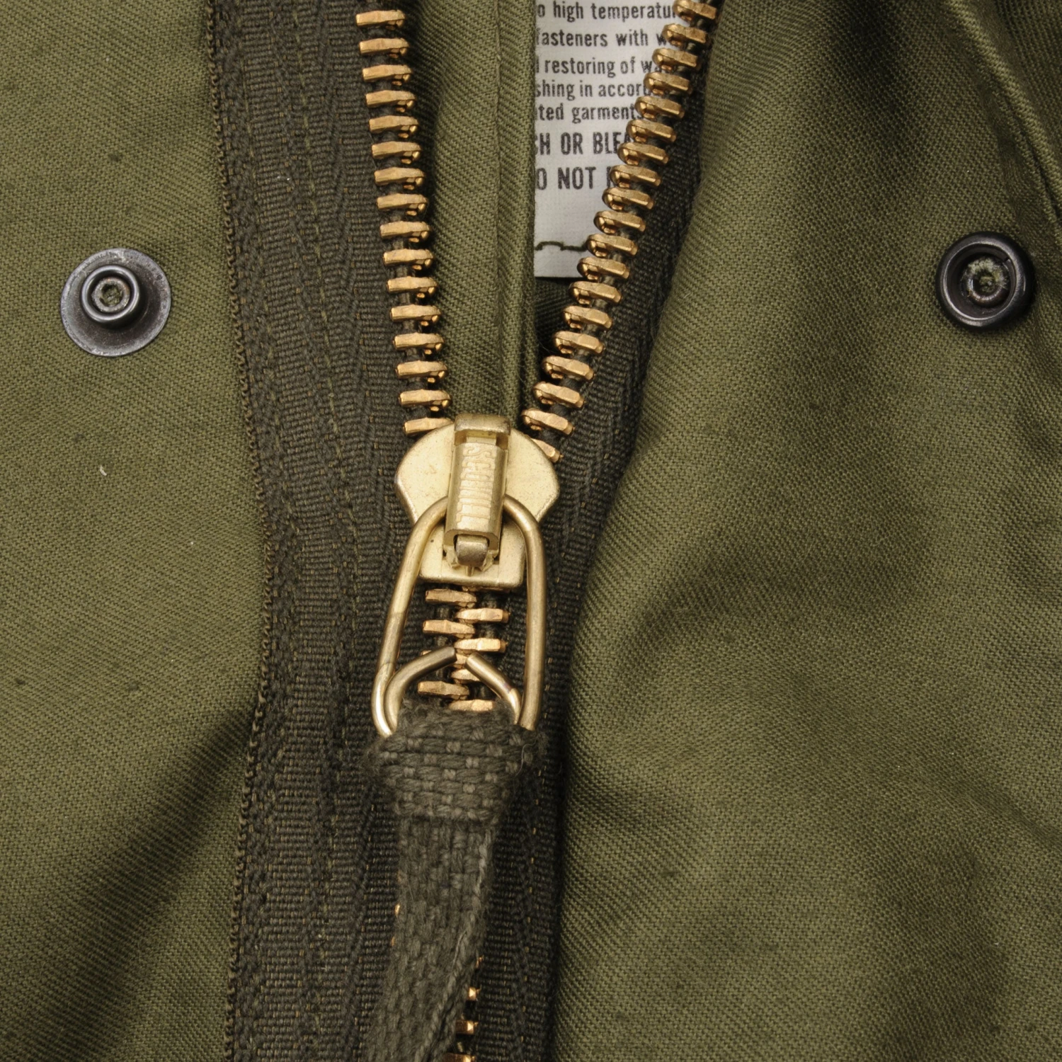 VINTAGE US ARMY M1965 M65 ALPHA IND FIELD JACKET 1981 MEDIUM DEADSTOCK NOS(Vintage Us Army M1965 M65 Field Jacket 1981 Size Medium Regular Deadstock Nos) 5 VINTAGE US ARMY M1965 M65 ALPHA IND FIELD JACKET 1981 MEDIUM DEADSTOCK NOS(Vintage Us Army M1965 M65 Field Jacket 1981 Size Medium Regular Deadstock Nos) - Image 5