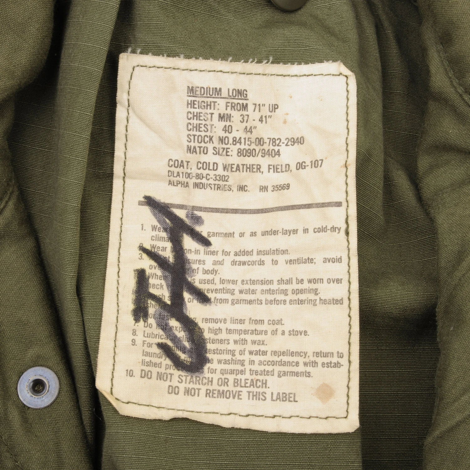 VINTAGE US ARMY M1965 M65 ALPHA INDUSTRIES FIELD JACKET 1980 SIZE MEDIUM LONG(Vintage Us Army M1965 M65 Field Jacket 1980 Size Medium Long) 5 VINTAGE US ARMY M1965 M65 ALPHA INDUSTRIES FIELD JACKET 1980 SIZE MEDIUM LONG(Vintage Us Army M1965 M65 Field Jacket 1980 Size Medium Long) - Image 5