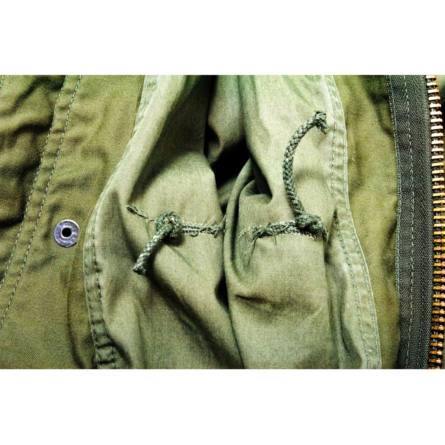 VINTAGE USAF US AIR FORCE M-1965 M65 FIELD JACKET 1979 MAJOR STRATEGIC AIR COMMAND 379TH STRAT HOSPITAL PATCH SIZE EXTRA SMALL SHORT(Usaf Us Air Force 1970s M65 M 65 Field Jacket Extra Small Short Vietnam Major Strategic Air Command 379th Strat Hospital Patch) 6 VINTAGE USAF US AIR FORCE M-1965 M65 FIELD JACKET 1979 MAJOR STRATEGIC AIR COMMAND 379TH STRAT HOSPITAL PATCH SIZE EXTRA SMALL SHORT(Usaf Us Air Force 1970s M65 M 65 Field Jacket Extra Small Short Vietnam Major Strategic Air Command 379th Strat Hospital Patch) - Image 6