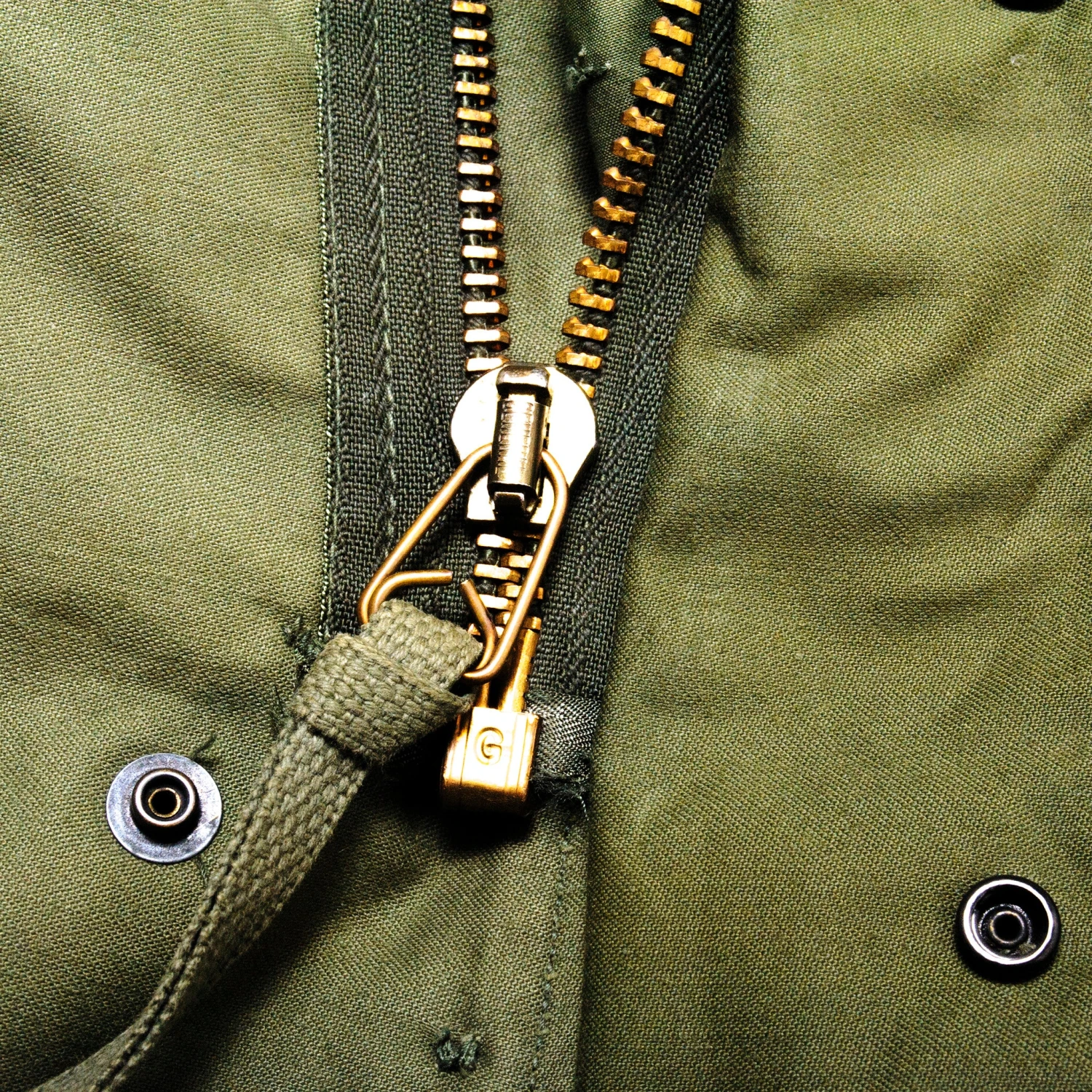 VINTAGE USAF US AIR FORCE M-1965 M65 FIELD JACKET 1979 MAJOR STRATEGIC AIR COMMAND 379TH STRAT HOSPITAL PATCH SIZE EXTRA SMALL SHORT(Usaf Us Air Force 1970s M65 M 65 Field Jacket Extra Small Short Vietnam Major Strategic Air Command 379th Strat Hospital Patch) 5 VINTAGE USAF US AIR FORCE M-1965 M65 FIELD JACKET 1979 MAJOR STRATEGIC AIR COMMAND 379TH STRAT HOSPITAL PATCH SIZE EXTRA SMALL SHORT(Usaf Us Air Force 1970s M65 M 65 Field Jacket Extra Small Short Vietnam Major Strategic Air Command 379th Strat Hospital Patch) - Image 5