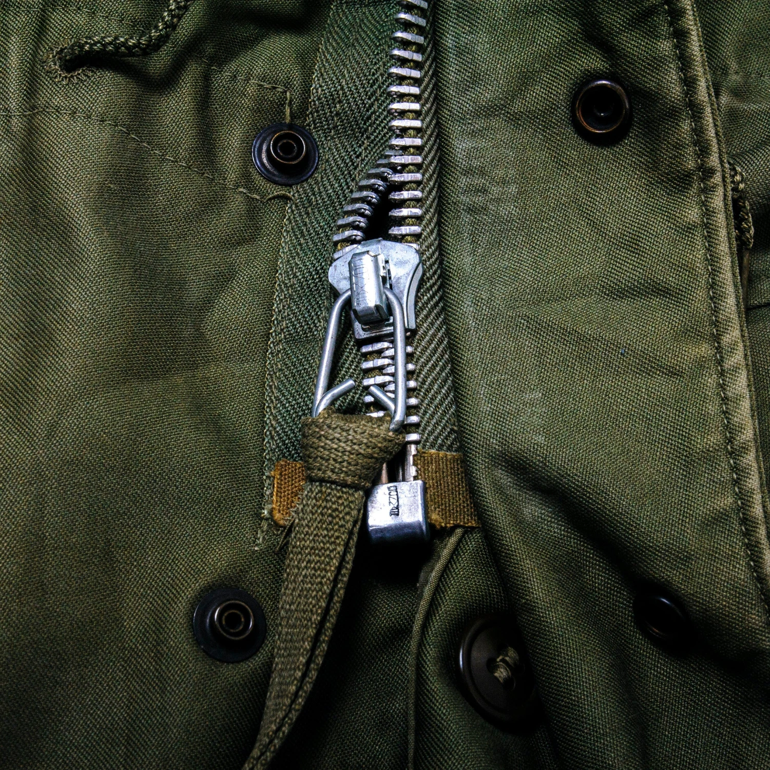 VINTAGE US ARMY M-1951 M51 FIELD JACKET 1960'S 27TH ARMORED DIVISION PATCH SIZE MEDIUM REGULAR(Us Army M 1965 M65 1960s Field Jacket Vietnam War 27th Armored Division) 3 VINTAGE US ARMY M-1951 M51 FIELD JACKET 1960'S 27TH ARMORED DIVISION PATCH SIZE MEDIUM REGULAR(Us Army M 1965 M65 1960s Field Jacket Vietnam War 27th Armored Division) - Image 3