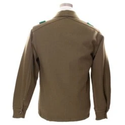 VINTAGE US ARMY WOOL SHIRT PATCHED 1951 KOREAN WAR SIZE MEDIUM(Vintage Us Army Wool Shirt Patched 1951 Korean War Size Medium) -Rare Gear USA Shop DSC 2055 1