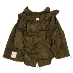 VINTAGE US ARMY FISHTAIL PARKA COMPLETE 1974 VIETNAM WAR SIZE MEDIUM REGULAR WITH LINER(Vintage Us Army Fishtail Parka Complete 1974 Vietnam War Size Medium Regular With Liner) -Rare Gear USA Shop DSC 2411 1