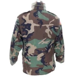 VINTAGE US ARMY M65 WOODLAND CAMO PATCH FIELD JACKET 2005 MEDIUM REGULAR(Vintage Us Army M65 Woodland Camo Patch Field Jacket 2005 Medium Regular) -Rare Gear USA Shop DSC 2595