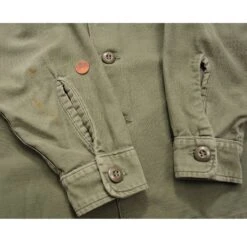 VINTAGE US ARMY UTILITY SHIRT P64 1960'S VIETNAM WAR PATCH 4TH INFANTRY ARMORED DIVISION(Us Army 1960s Vietnam War Shirt Utility Sateen Patch) 14 VINTAGE US ARMY UTILITY SHIRT P64 1960'S VIETNAM WAR PATCH 4TH INFANTRY ARMORED DIVISION(Us Army 1960s Vietnam War Shirt Utility Sateen Patch) -Rare Gear USA Shop DSC 2718