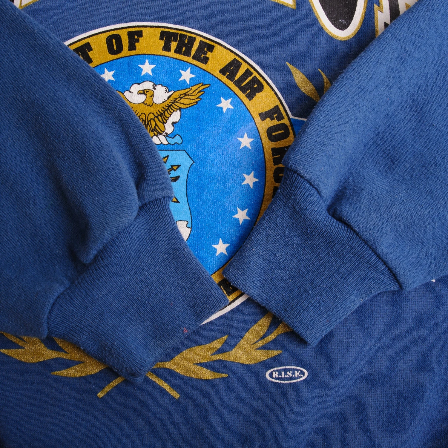 VINTAGE USAF US AIR FORCE SWEATSHIRT CREWNECK 1980S SIZE XL MADE IN USA(Copy Of Vintage Usn Us Navy Sweatshirt Crewneck 00s Size Large Made In Usa) 6 VINTAGE USAF US AIR FORCE SWEATSHIRT CREWNECK 1980S SIZE XL MADE IN USA(Copy Of Vintage Usn Us Navy Sweatshirt Crewneck 00s Size Large Made In Usa) - Image 6