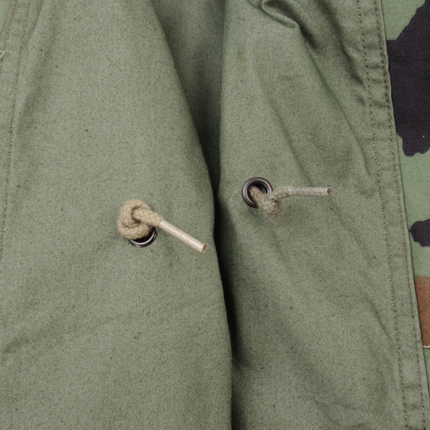 VINTAGE US ARMY M-1965 M65 WOODLAND CAMO FIELD JACKET 1999 MEDIUM REGULAR(Vintage Us Army M 1965 M65 Woodland Camo Field Jacket 1999 Medium Regular 1) 5 VINTAGE US ARMY M-1965 M65 WOODLAND CAMO FIELD JACKET 1999 MEDIUM REGULAR(Vintage Us Army M 1965 M65 Woodland Camo Field Jacket 1999 Medium Regular 1) - Image 5