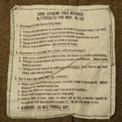 VINTAGE US ARMY M-1965 M65 FISHTAIL PARKA COMPLETE WITH LINER AND HOOD 1983 SIZE LARGE(Vintage Us Army M 1965 M65 Parka Complete With Liner And Hood 1983 Size Large) -Rare Gear USA Shop DSC 3454 1