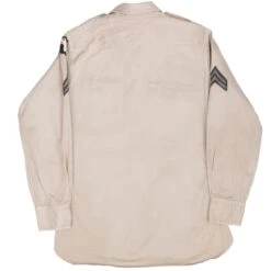 VINTAGE US ARMY 101ST AIRBORNE PATCHED KHAKI SHIRT 1952 SIZE LARGE(Vintage Us Army 101st Airborne Patched Khaki Shirt 1952 Size Large) -Rare Gear USA Shop DSC 3516