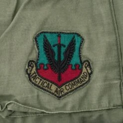 VINTAGE USAF US AIR FORCE M1965 M65 FIELD JACKET PATCHED 1970S MEDIUM SHORT(Vintage Usaf Us Air Force M1965 M65 Field Jacket Patched 1970s Medium Short) -Rare Gear USA Shop DSC 3531