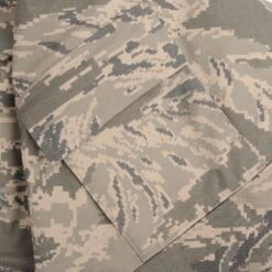 VINTAGE USAF AIR FORCE PARKA DIGITAL CAMO GORETEX 2000S SIZE LARGE DEADSTOCK(Vintage Usaf Air Force Parka Digital Camo Goretex 2000s Size Large Deadstock) -Rare Gear USA Shop DSC 4202