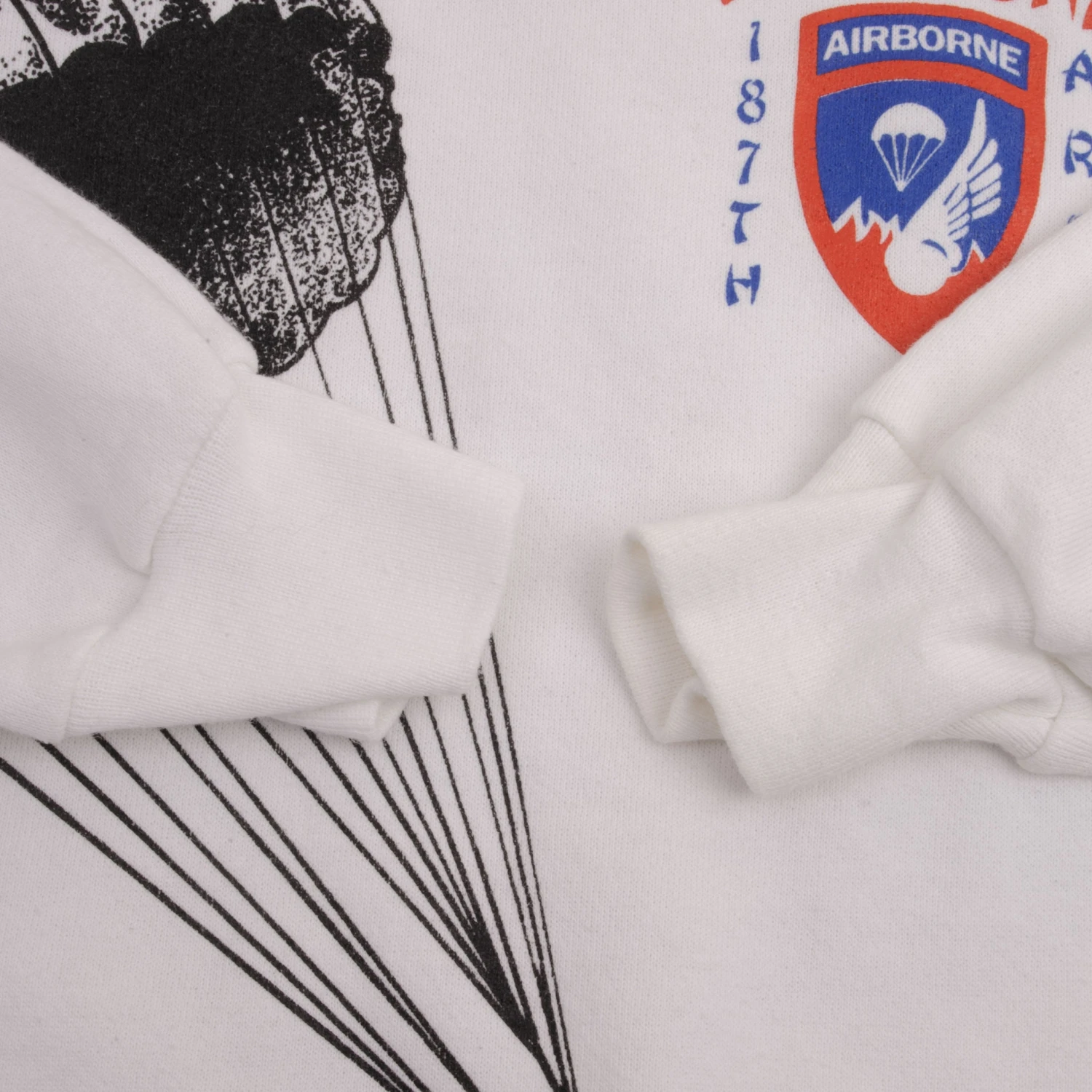 VINTAGE AIRBORNE RAKKASAN 187TH ARCT SWEATSHIRT 1990S SIZE LARGE MADE IN USA(Vintage Airborne Rakkasan 187th Arct Sweatshirt Size Large Made In Usa) 7 VINTAGE AIRBORNE RAKKASAN 187TH ARCT SWEATSHIRT 1990S SIZE LARGE MADE IN USA(Vintage Airborne Rakkasan 187th Arct Sweatshirt Size Large Made In Usa) - Image 7