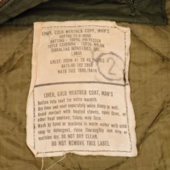 VINTAGE US ARMY M-1965 M65 FIELD JACKET 1976 SIZE LARGE SHORT W LINER(Vintage Us Army M 1965 M65 Field Jacket 1976 Size Large Short W Liner) -Rare Gear USA Shop DSC 6069