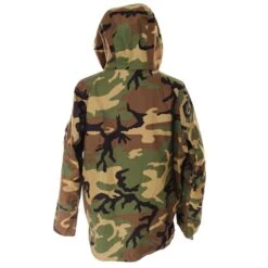 VINTAGE US ARMY GORETEX WOODLAND CAMO ECWCS PARKA 2005 SIZE LARGE REGULAR(Vintage Us Army Goretex Woodland Camo Ecwcs Parka 2005 Size Large Regular) -Rare Gear USA Shop DSC 6707 1