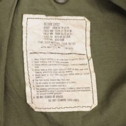 VINTAGE US ARMY M-1965 M65 1982 FIELD JACKET SIZE MEDIUM SHORT(Vintage Us Army M 1965 M65 1982 Field Jacket Size Medium Short) -Rare Gear USA Shop DSC 6889