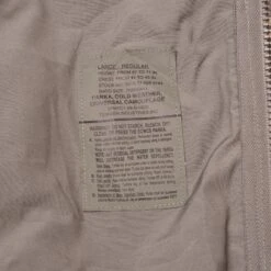 VINTAGE US ARMY DIGITAL CAMO PARKA 2009 SIZE LARGE REGULAR NOS(Vintage Us Army Digital Camo Parka 2009 Size Large Regular) -Rare Gear USA Shop DSC 6894 1