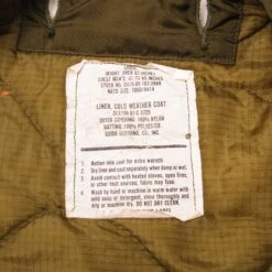 VINTAGE US ARMY M-1965 M65 FIELD JACKET 1978 SIZE MEDIUM REGULAR WITH LINER(Vintage Us Army M 1965 M65 Field Jacket 1978 Size Medium Regular With Liner) -Rare Gear USA Shop DSC 6956 1