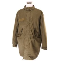 VINTAGE US ARMY FISHTAIL PARKA 1978 SIZE MEDIUM REGULAR WITH LINER(Vintage Us Army Fishtail Parka 1978 Size Medium Regular With Liner)