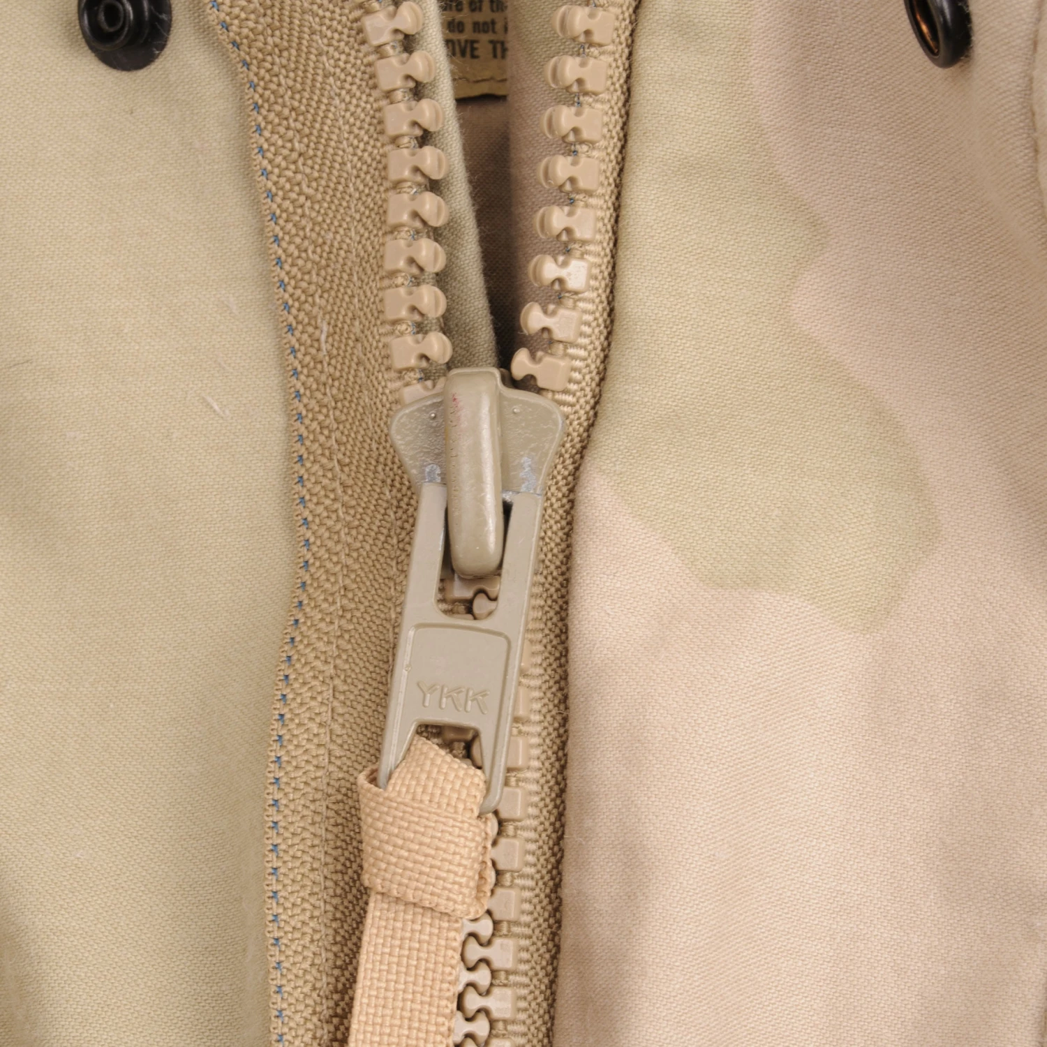 VINTAGE US ARMY M65 FIELD JACKET PATCH DESERT CAMO 1999 SIZE XL REGULAR(Vintage Us Army M65 Field Jacket Patch Desert Camo 1999 Size Xl Regular) 8 VINTAGE US ARMY M65 FIELD JACKET PATCH DESERT CAMO 1999 SIZE XL REGULAR(Vintage Us Army M65 Field Jacket Patch Desert Camo 1999 Size Xl Regular) - Image 8