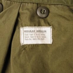 VINTAGE US ARMY M-1965 M65 FIELD JACKET 1966 VIETNAM WAR SIZE MEDIUM REGULAR(Vintage Us Army M 1965 M65 Field Jacket 1966 Vietnam War Size Medium Regular) -Rare Gear USA Shop DSC 7210 1