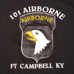 VINTAGE US ARMY 101 AIRBORNE TEE SHIRT 1990's SIZE MEDIUM(Vintage Us Army 101 Airborne Tee Shirt Size Medium) -Rare Gear USA Shop DSC 7335 1 c0b90ba9 75a1 46cd 93ac 8c7af7f921ff
