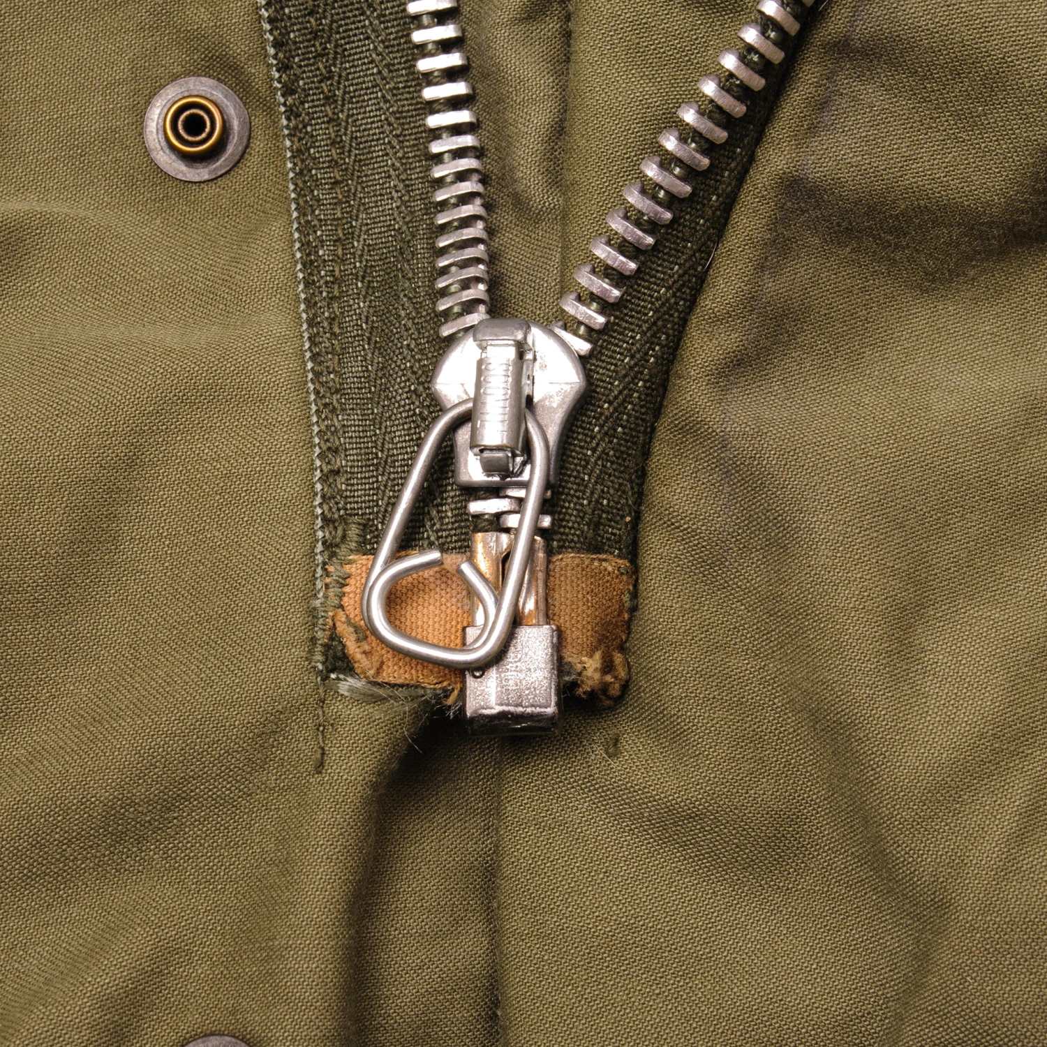 VINTAGE US ARMY M-1965 M65 FIELD JACKET 1969 VIETNAM WAR SIZE MEDIUM REGULAR(Vintage Us Army M 1965 M65 Field Jacket 1969 Vietnam War Size Medium Regular 1) 6 VINTAGE US ARMY M-1965 M65 FIELD JACKET 1969 VIETNAM WAR SIZE MEDIUM REGULAR(Vintage Us Army M 1965 M65 Field Jacket 1969 Vietnam War Size Medium Regular 1) - Image 6