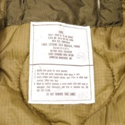 VINTAGE US ARMY M51 FISHTAIL PARKA 1950S COYOTE FUR W LINER SIZE MEDIUM LONG(Vintage Us Army M 1951 M51 Fishtail Parka 1950s Coyote Fur W Liner) 16 VINTAGE US ARMY M51 FISHTAIL PARKA 1950S COYOTE FUR W LINER SIZE MEDIUM LONG(Vintage Us Army M 1951 M51 Fishtail Parka 1950s Coyote Fur W Liner) -Rare Gear USA Shop DSC 7813 1