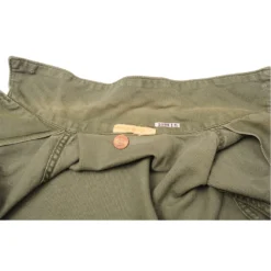 VINTAGE US ARMY UTILITY SHIRT P64 VIETNAM WAR ERA PATCHED(Vintage Us Army Utility Shirt P64 Vietnam War Era Patched) -Rare Gear USA Shop DSC 7912 1