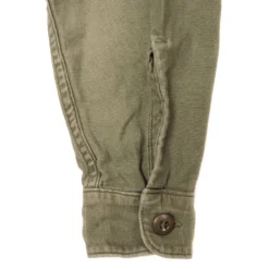 VINTAGE US ARMY UTILITY SHIRT P64 VIETNAM WAR ERA PATCHED(Vintage Us Army Utility Shirt P64 Vietnam War Era Patched) -Rare Gear USA Shop DSC 7915 1