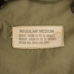 VINTAGE US ARMY FIELD JACKET PATCHED M51 1961 VIETNAM WAR MEDIUM REGULAR(Vintage Us Army Field Jacket Patched M51 1961 Vietnam War Medium Regular) -Rare Gear USA Shop DSC 8569