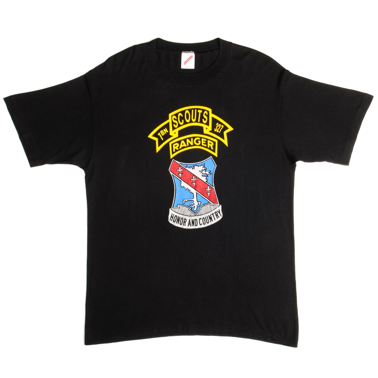 VINTAGE US ARMY 1BN 327TH SCOUTS RANGER TEE SHIRT 1990s SIZE MEDIUM MADE IN USA(Vintage Us Army 1bn 327th Scouts Ranger Tee Shirt 1990s Size Medium Made In Usa) 2 VINTAGE US ARMY 1BN 327TH SCOUTS RANGER TEE SHIRT 1990s SIZE MEDIUM MADE IN USA(Vintage Us Army 1bn 327th Scouts Ranger Tee Shirt 1990s Size Medium Made In Usa) - Image 2