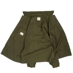 VINTAGE US ARMY OG 108 WOOL SHIRT PATCHED 1977 SIZE MEDIUM NOS(Vintage Us Army Og 108 Wool Shirt Patched 1977 Size Medium Nos) -Rare Gear USA Shop DSC 8867 afa60ec2 747f 4808 9241 6ef45a766a09