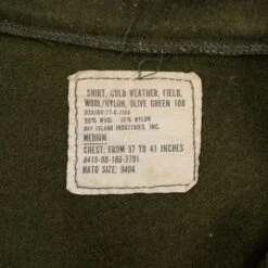 VINTAGE US ARMY OG 108 WOOL SHIRT PATCHED 1977 SIZE MEDIUM NOS(Vintage Us Army Og 108 Wool Shirt Patched 1977 Size Medium Nos) -Rare Gear USA Shop DSC 9069 a35f92d6 6c50 4009 a171 5b87a98e269d